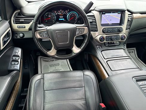 Used 2018 GMC Yukon Denali w/ Denali Ultimate Package image 18