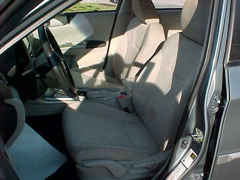 Used 2010 Subaru Impreza Outback Sport image 17