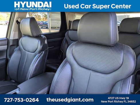 Used 2023 Hyundai Palisade SEL image 7