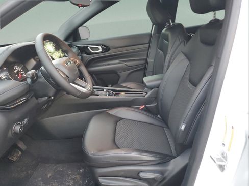 New 2026 Jeep Compass Latitude AWD/4WD image 16