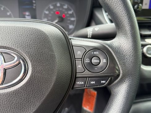 Used 2024 Toyota Corolla LE image 15