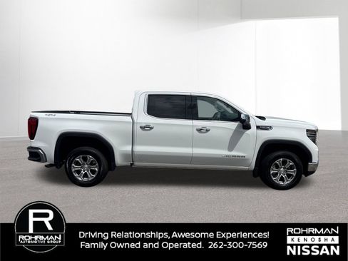 Used 2025 GMC Sierra 1500 SLT AWD/4WD image 9