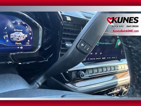 Used 2022 Chevrolet Silverado 1500 LT w/ Convenience Package II image 13