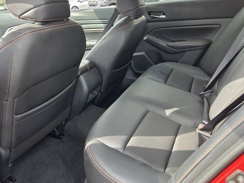 Used 2020 Nissan Altima 2.5 SR FWD image 11