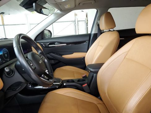 Certified 2024 Kia Seltos EX FWD image 19