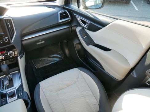 Used 2020 Subaru Forester Premium image 11