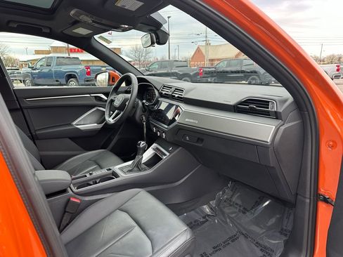 Used 2025 Audi Q3 2.0T Premium image 20