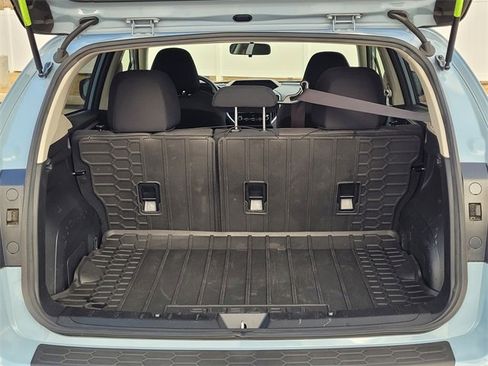 Used 2023 Subaru Crosstrek 2.0i image 9