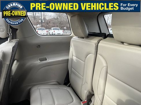 Used 2017 GMC Acadia Denali w/ Technology Package image 24