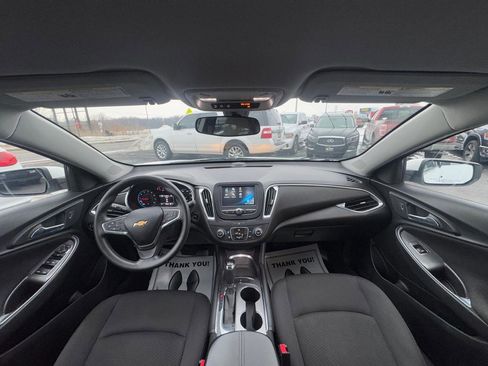 Used 2016 Chevrolet Malibu LT image 17