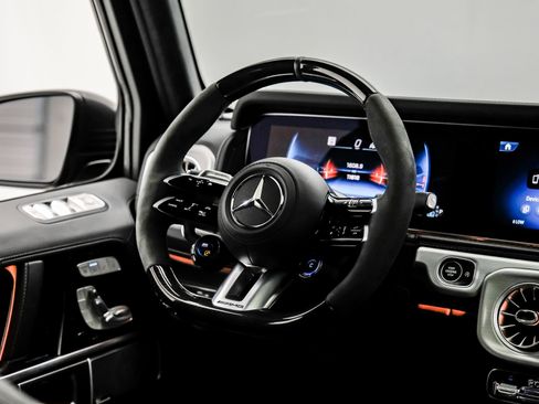 Used 2025 Mercedes-Benz G 63 AMG 4MATIC image 46