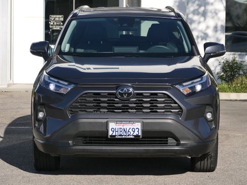 Used 2023 Toyota RAV4 XLE Premium FWD image 8