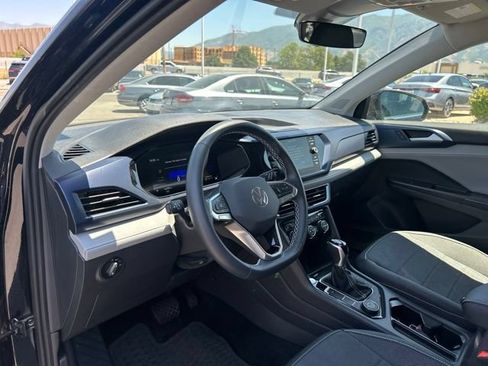 Used 2024 Volkswagen Taos SE AWD/4WD image 25