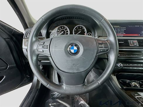 Used 2013 BMW 528i Sedan image 11