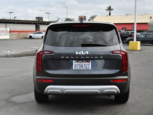 Used 2022 Kia Telluride LX image 7