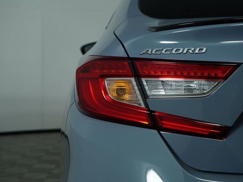 Used 2022 Honda Accord Sport image 18