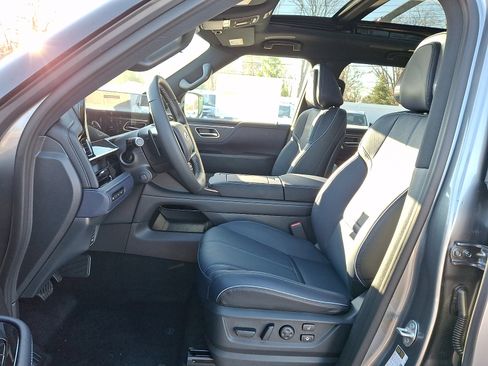 New 2026 INFINITI QX80 4WD image 10