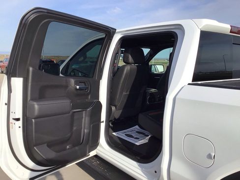 Used 2021 GMC Sierra 1500 AT4 w/ AT4 Preferred Package image 12