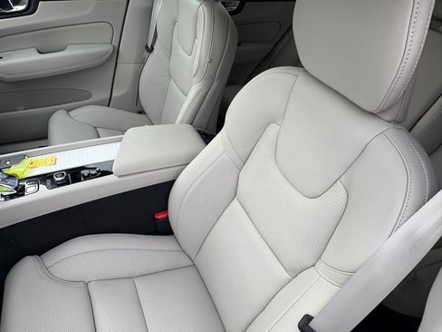 New 2026 Volvo XC60 B5 Ultra w/ Protection Package Premier image 20