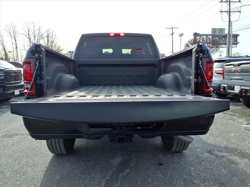 Used 2025 RAM 2500 Big Horn image 17