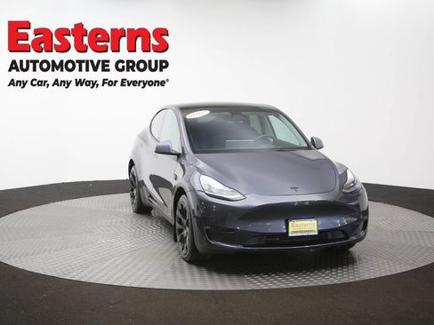 Used 2021 Tesla Model Y Long Range AWD/4WD image 46