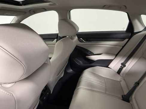 Used 2021 Honda Accord Touring image 36
