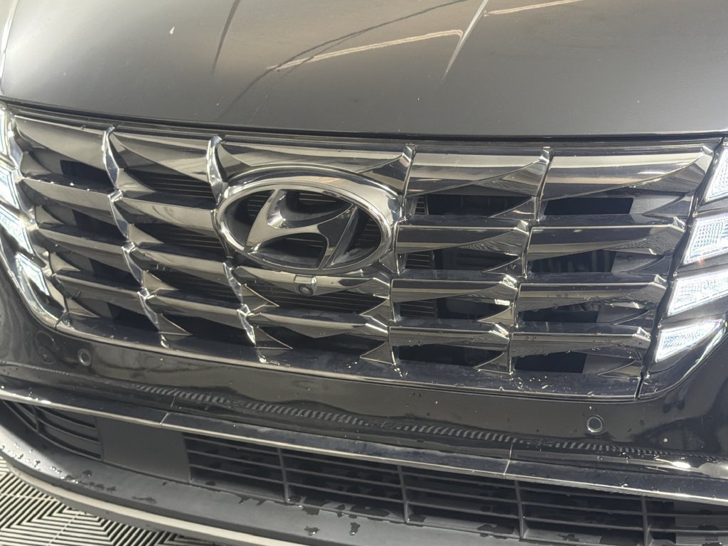 Used 2022 Hyundai Tucson Limited AWD/4WD image 16
