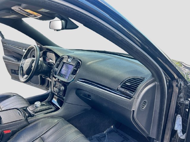 Used 2022 Chrysler 300 S RWD image 25