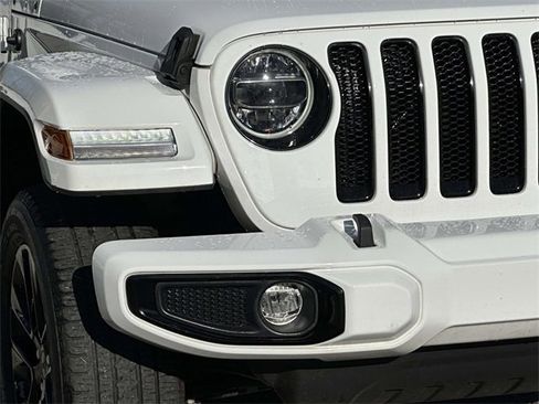 Certified 2022 Jeep Wrangler Unlimited Sahara image 9