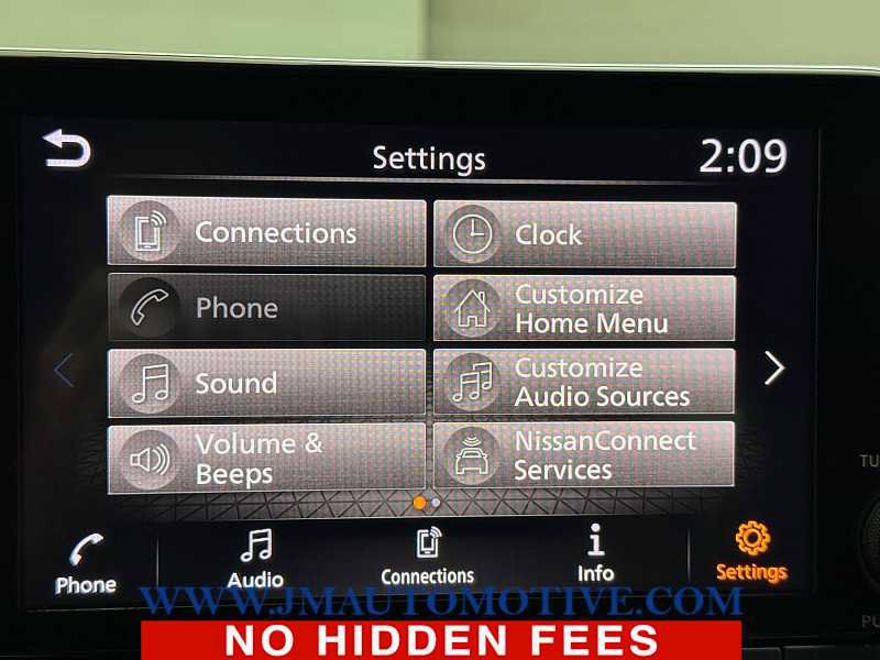 Used 2022 Nissan Rogue SV AWD/4WD image 25
