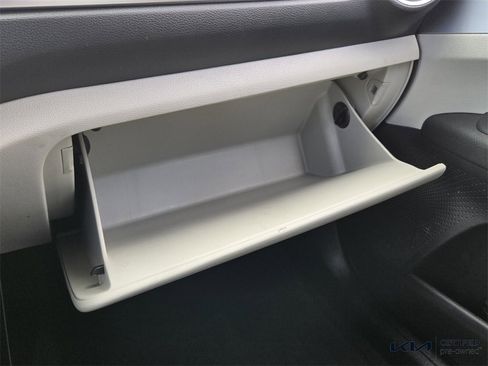 Certified 2023 Kia Forte LXS w/ LXS Technology Package image 21