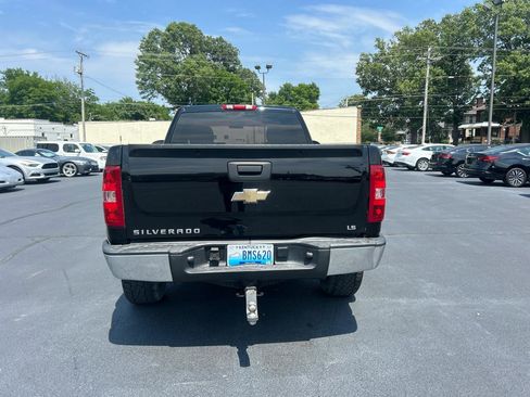 Used 2011 Chevrolet Silverado 1500 W/T w/ LS Package AWD/4WD image 6