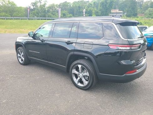 New 2025 Jeep Grand Cherokee L Limited w/ Luxury Tech Group II AWD/4WD image 3