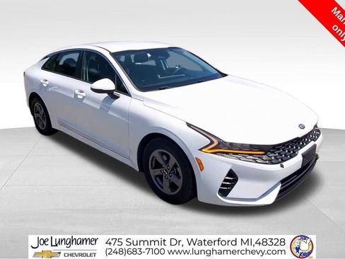 Used 2021 Kia K5 LX FWD image 2