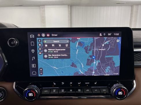 Used 2025 GMC Canyon AT4 image 14