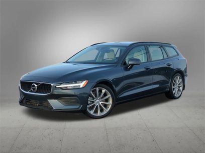 Used 2020 Volvo V60 T5 Momentum w/ Protection Package Premier