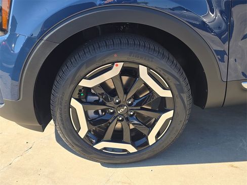 New 2025 Kia Telluride EX image 38