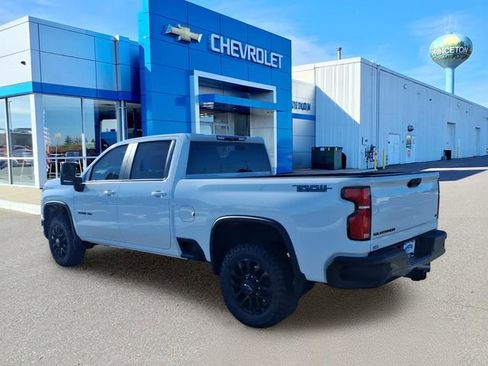Used 2025 Chevrolet Silverado 3500 LT w/ Trail Boss Package image 6