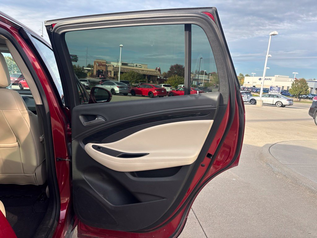 Used 2017 Buick Envision Preferred w/ LPO, Cargo Package FWD image 31