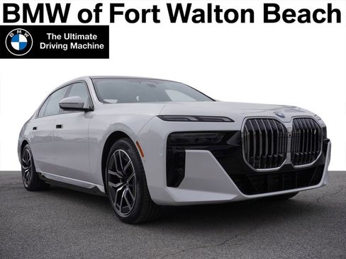 Used 2024 BMW i7 xDrive60 AWD/4WD image 35