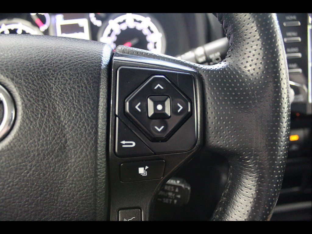 Used 2024 Toyota 4Runner TRD Off-Road Premium AWD/4WD image 26