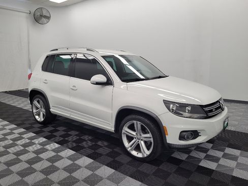 Used 2016 Volkswagen Tiguan R-Line FWD image 11