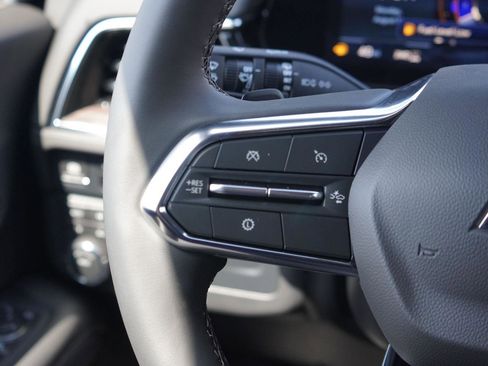 New 2025 Chevrolet Suburban Premier image 14