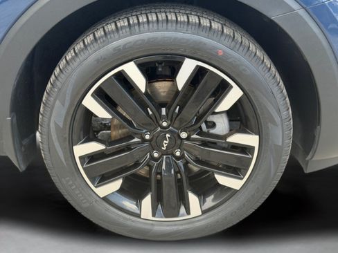 Certified 2024 Kia Telluride SX FWD image 17
