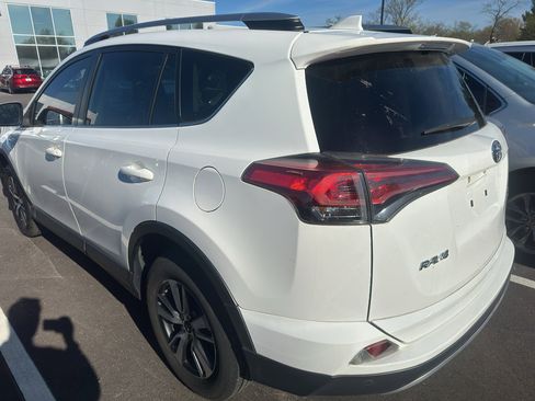 Used 2018 Toyota RAV4 XLE image 3