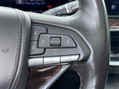 Used 2022 Cadillac Escalade ESV Premium Luxury Platinum w/ Heavy-Duty Trailer Package image 59