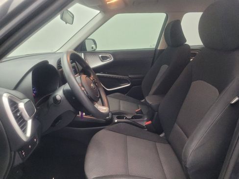 Used 2020 Kia Soul LX FWD image 17