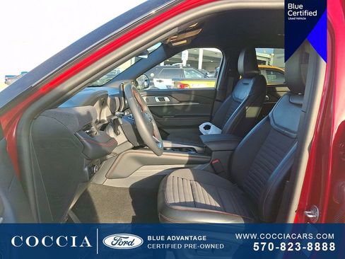 Certified 2025 Ford Explorer ST-Line image 14