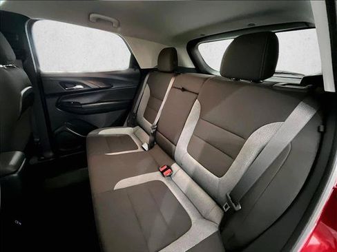 Used 2024 Chevrolet TrailBlazer LT w/ Convenience Package FWD image 28