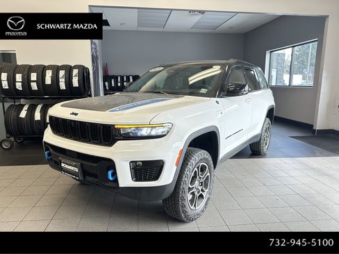 Used 2023 Jeep Grand Cherokee Trailhawk image 1